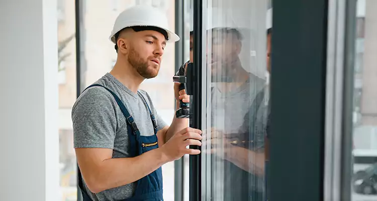 Glass Door Repair in Town 'n' Country, FL