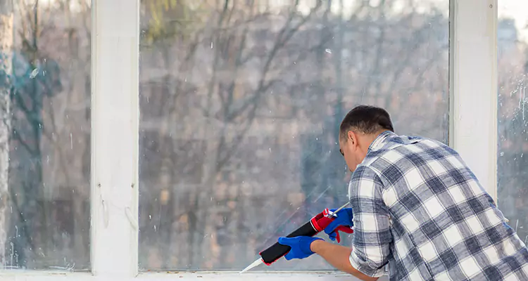 Repair Sliding Closet Doors Not Moving in Town 'n' Country, FL