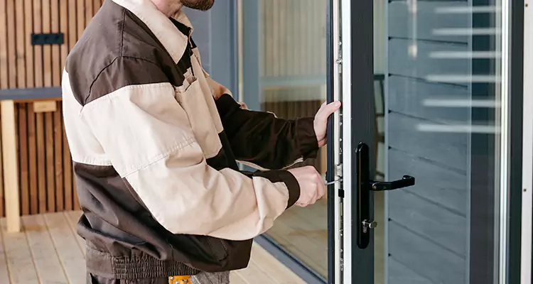 Top Rated Patio Door Lock RepairPatio Door Locking Mechanism Broken Repair in Town 'n' Country, FL