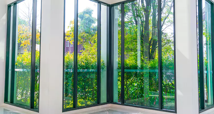 Folding Glass Balcony Door Repair in Town 'n' Country, FL