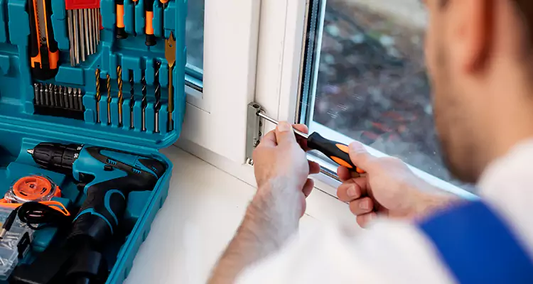 Mirrored Sliding Doors Replacement Expert in Town 'n' Country, FL