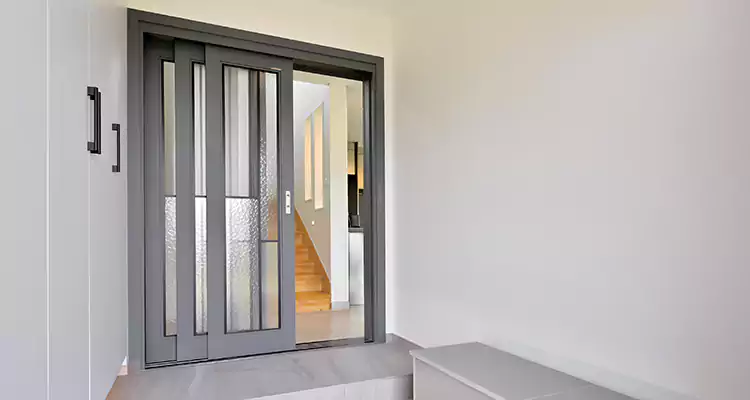 Affordable Sliding Glass Door Repair That Works in Town 'n' Country, FL